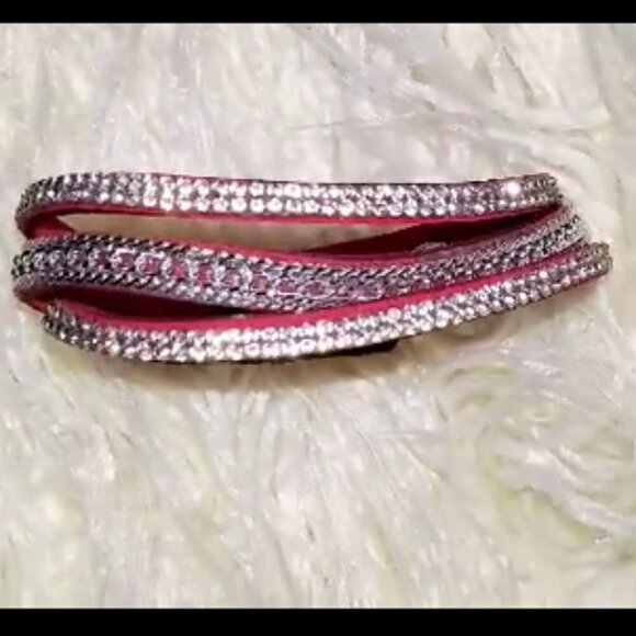 πRed Leather Bracelet With Crystal Blinks π΄ - Picture 2 of 6